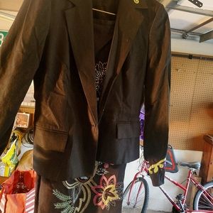 suite tope and skirt